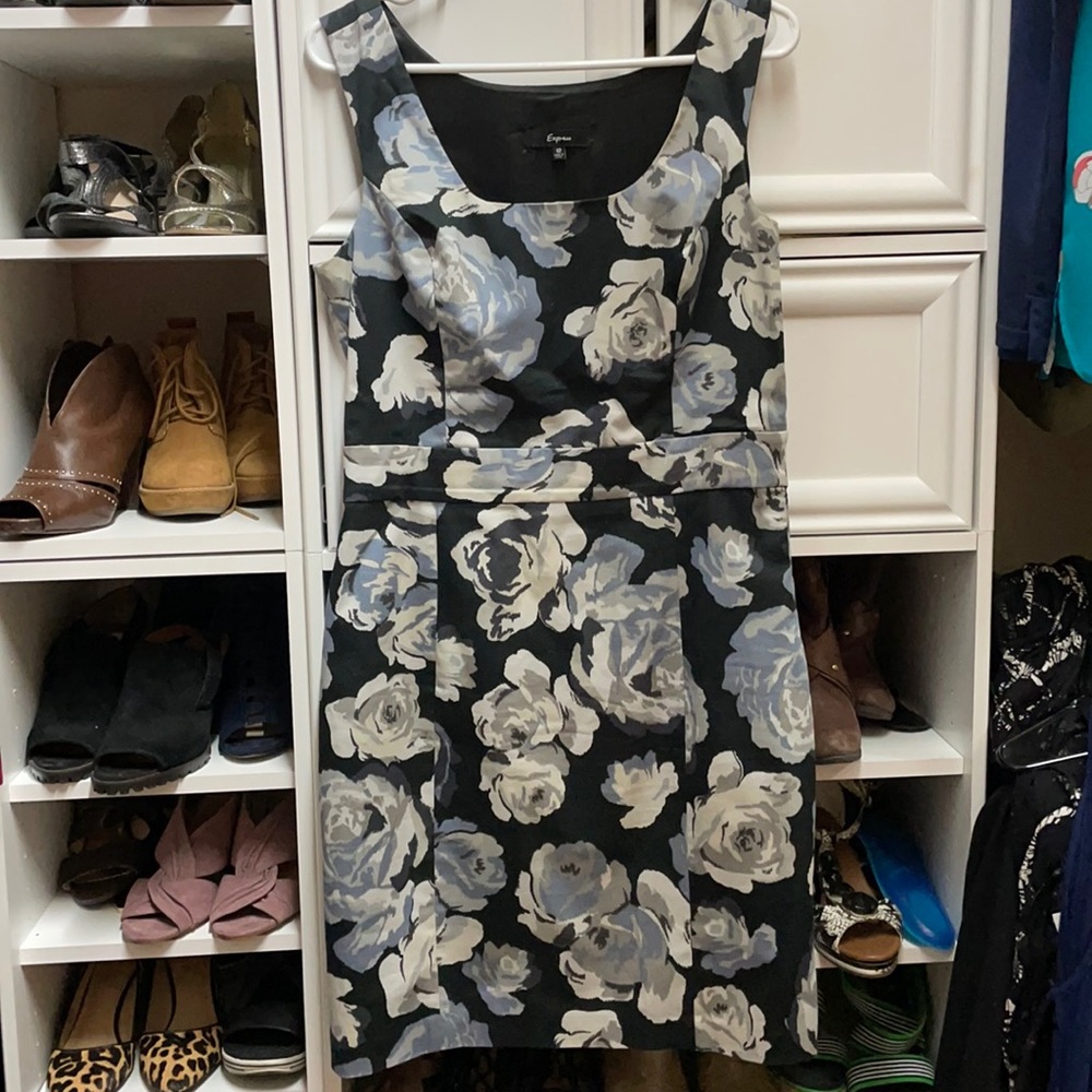 Express sleeveless dress floral